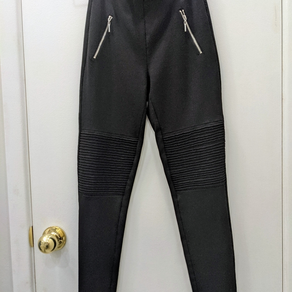 Moto style black leggings with zippers - S